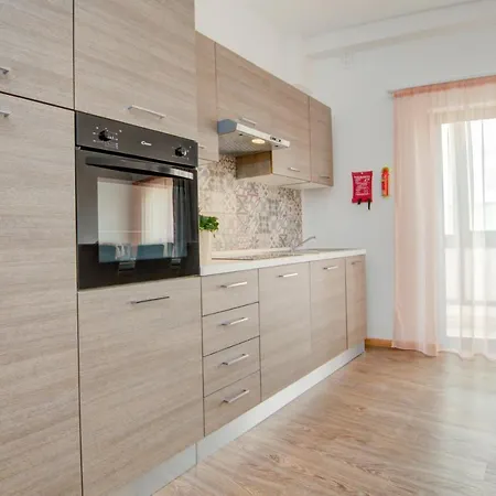 Seabay Sliema Side Seaviews Apartment *