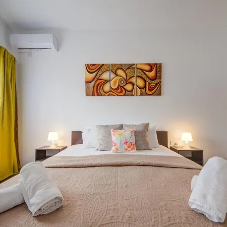 Seabay Sliema Side Seaviews Apartment * Sliema